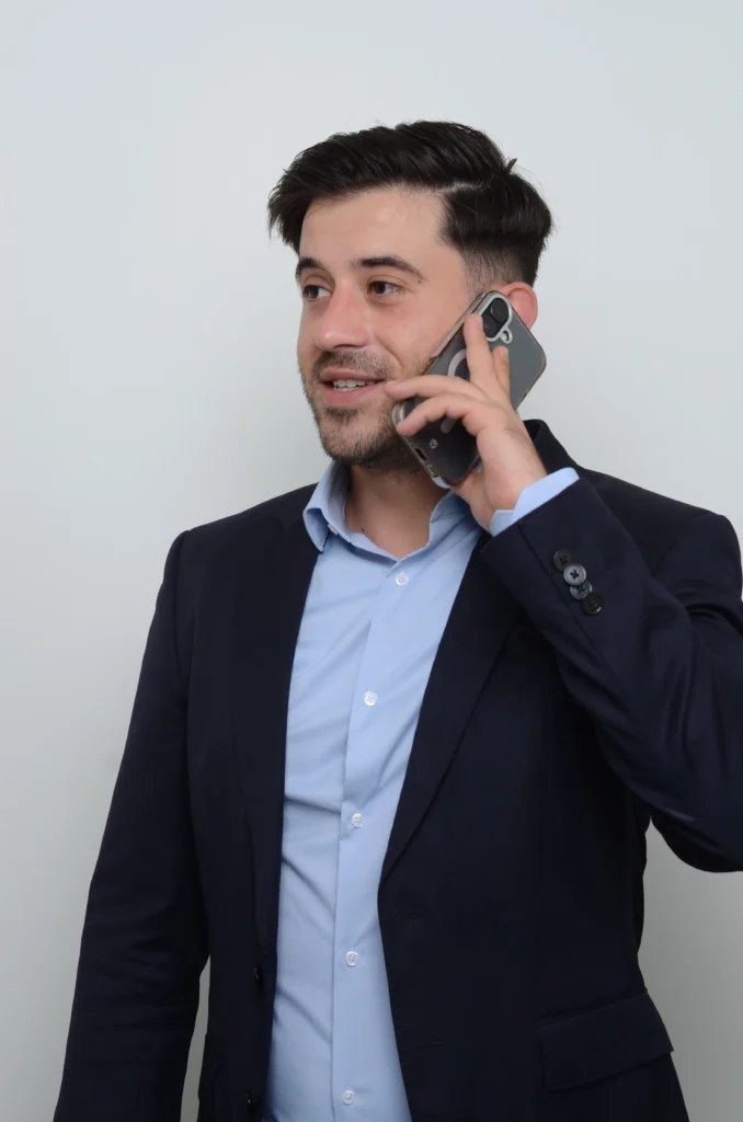 Simon Pradier, fondateur de Leadiora, expert en prospection commerciale